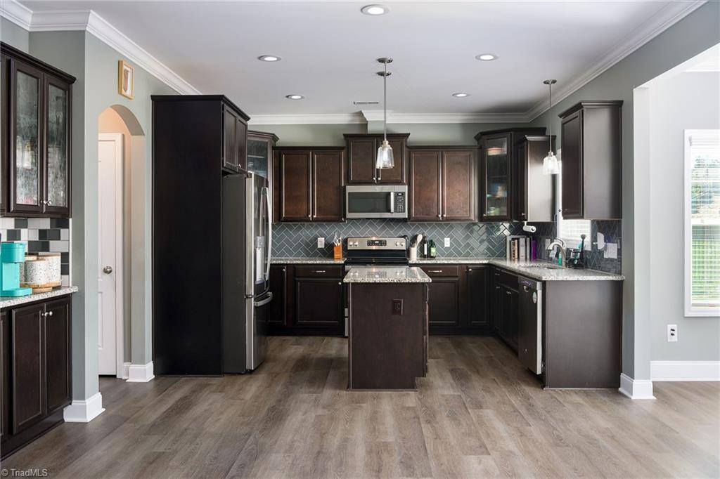 2929 Fernley Court, High Point, NC 27262