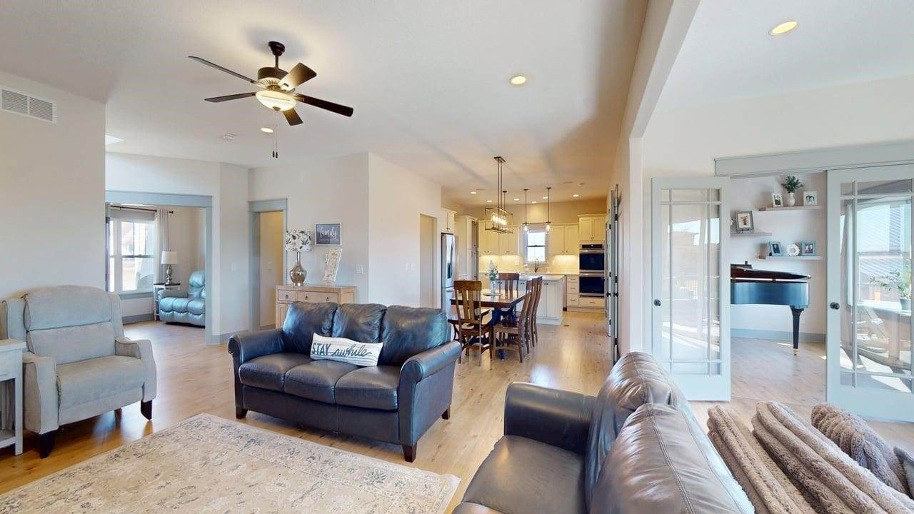 1115 Pleasant Street NE, Bondurant, IA 50035