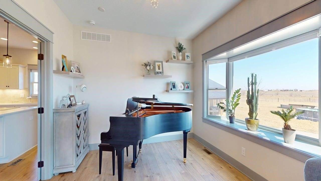 1115 Pleasant Street NE, Bondurant, IA 50035