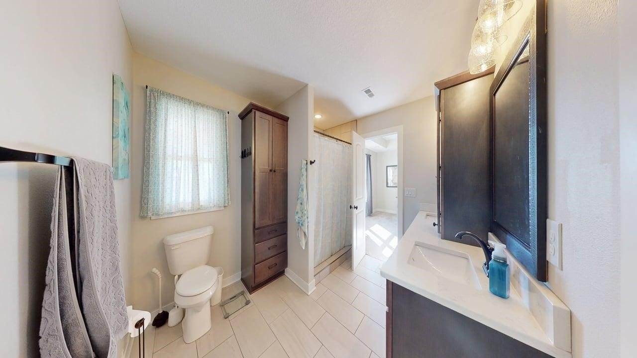 1115 Pleasant Street NE, Bondurant, IA 50035