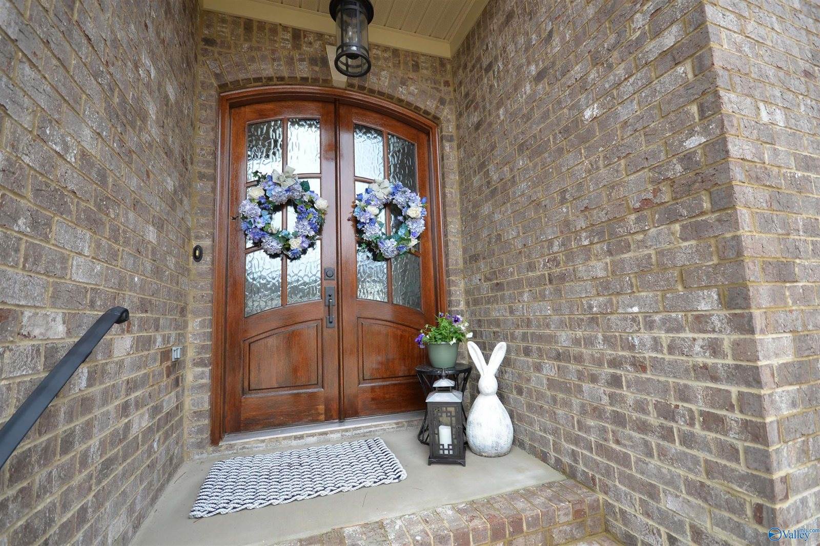 25 Ridge Bluff Circle SE, Huntsville, AL 35803