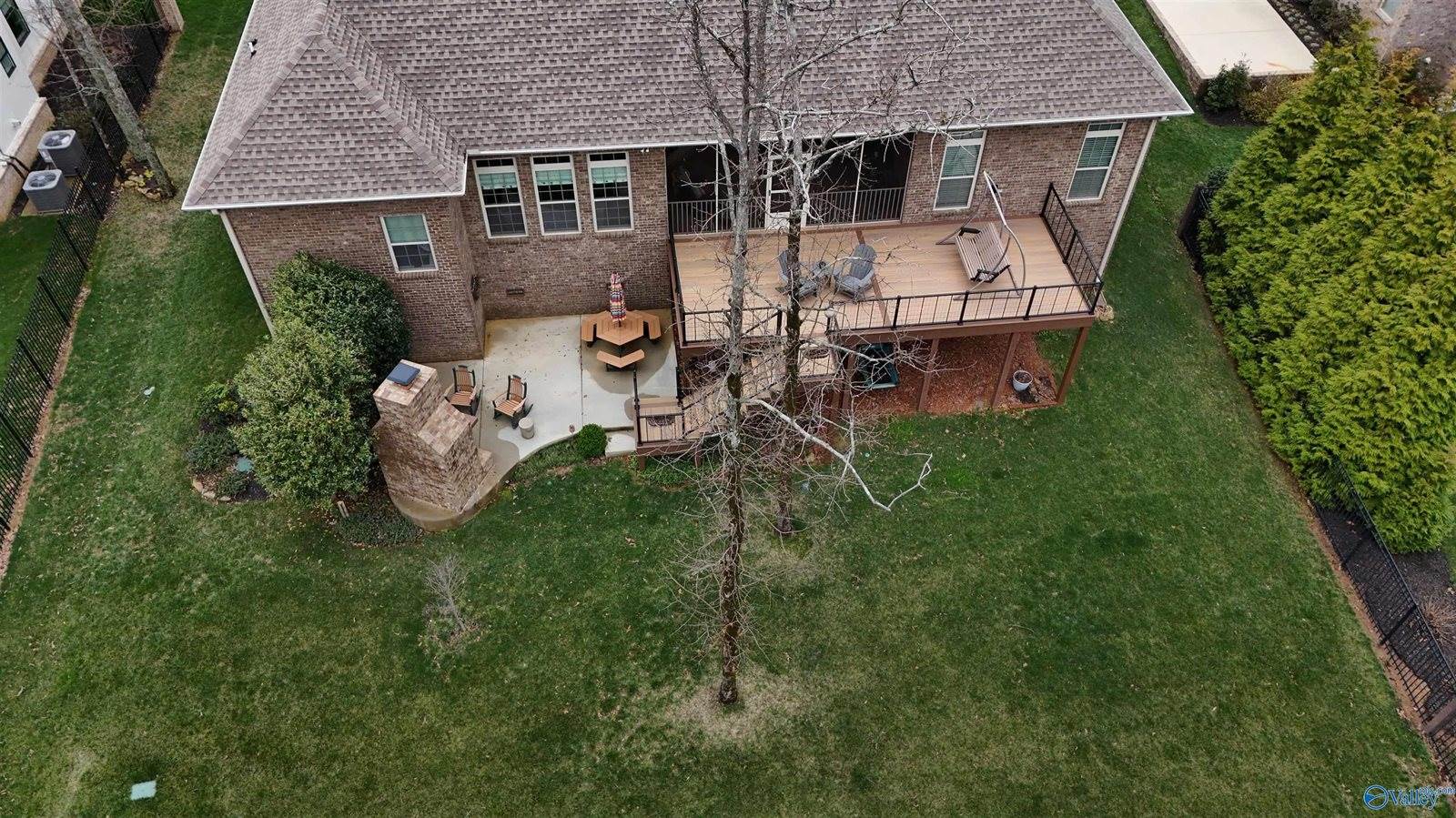 25 Ridge Bluff Circle SE, Huntsville, AL 35803