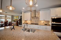 25 Ridge Bluff Circle SE, Huntsville, AL 35803