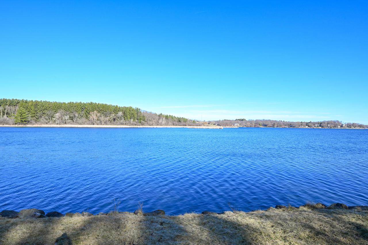 N6997 Oakwood ROAD, Whitewater, WI 53190