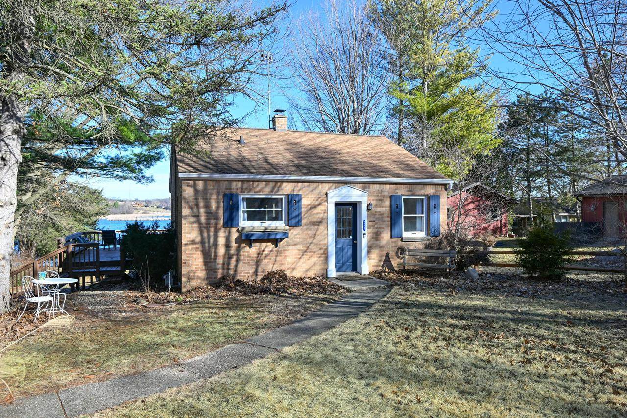 N6997 Oakwood ROAD, Whitewater, WI 53190