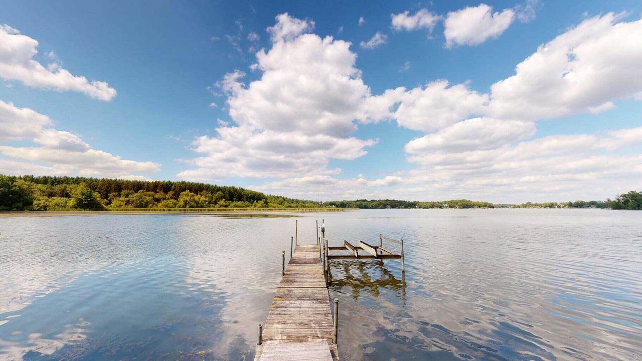 N6997 Oakwood ROAD, Whitewater, WI 53190