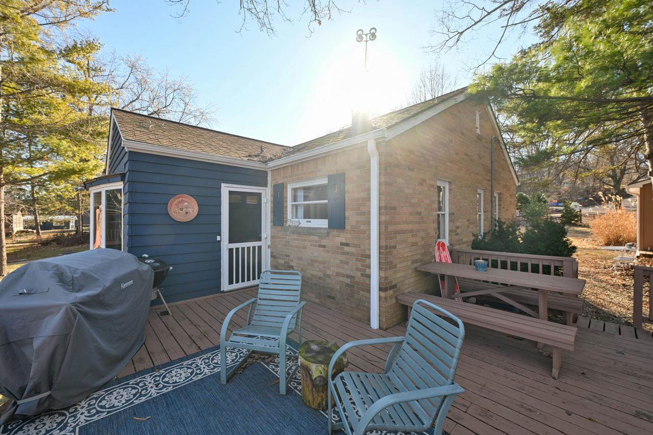 N6997 Oakwood ROAD, Whitewater, WI 53190