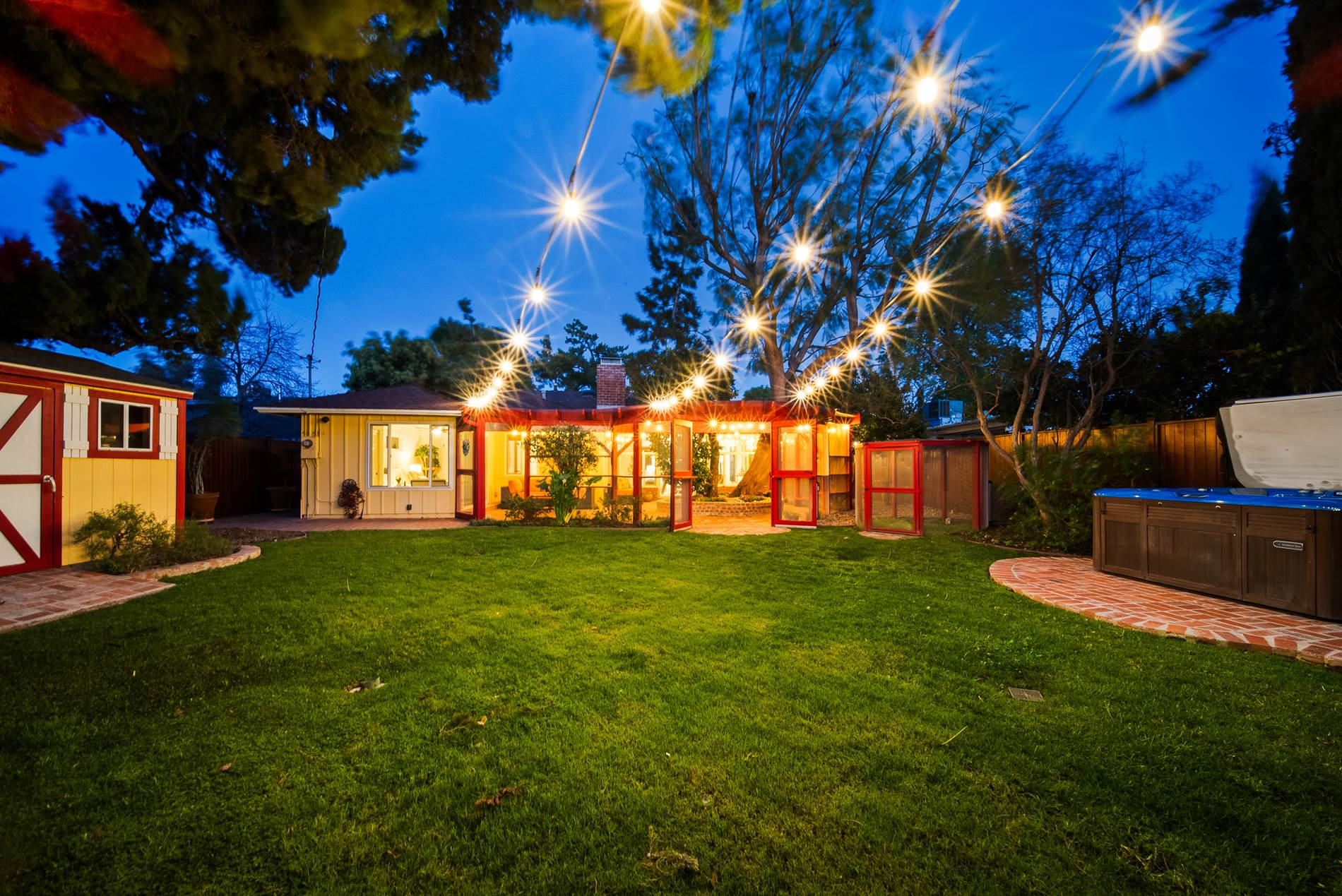 7819 Encino Ave., Northridge, CA 91325