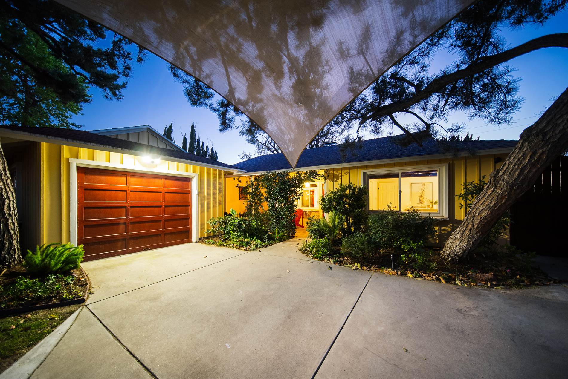 7819 Encino Ave., Northridge, CA 91325