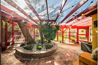 7819 Encino Ave., Northridge, CA 91325