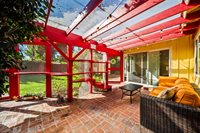 7819 Encino Ave., Northridge, CA 91325