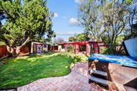 7819 Encino Ave., Northridge, CA 91325