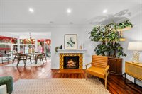 7819 Encino Ave., Northridge, CA 91325