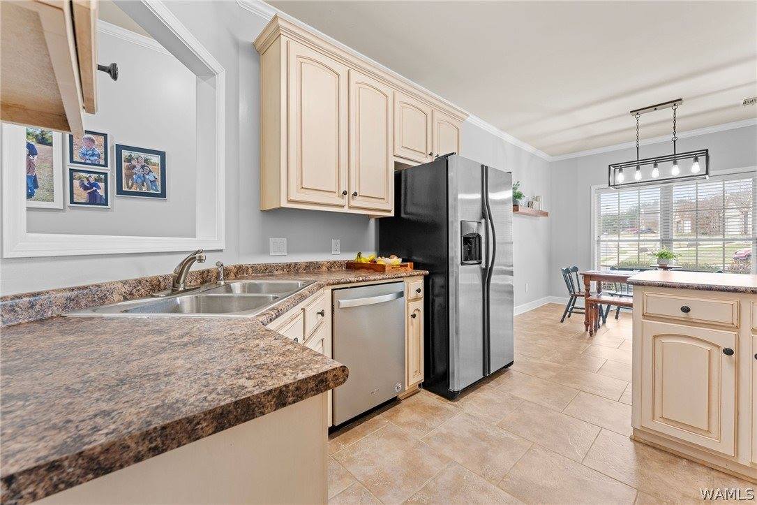 7713 The Terrace Parkway, Northport, AL 35473