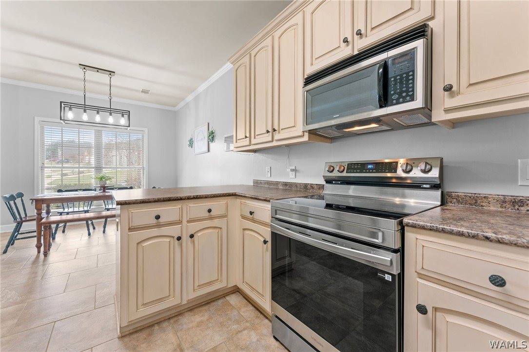 7713 The Terrace Parkway, Northport, AL 35473