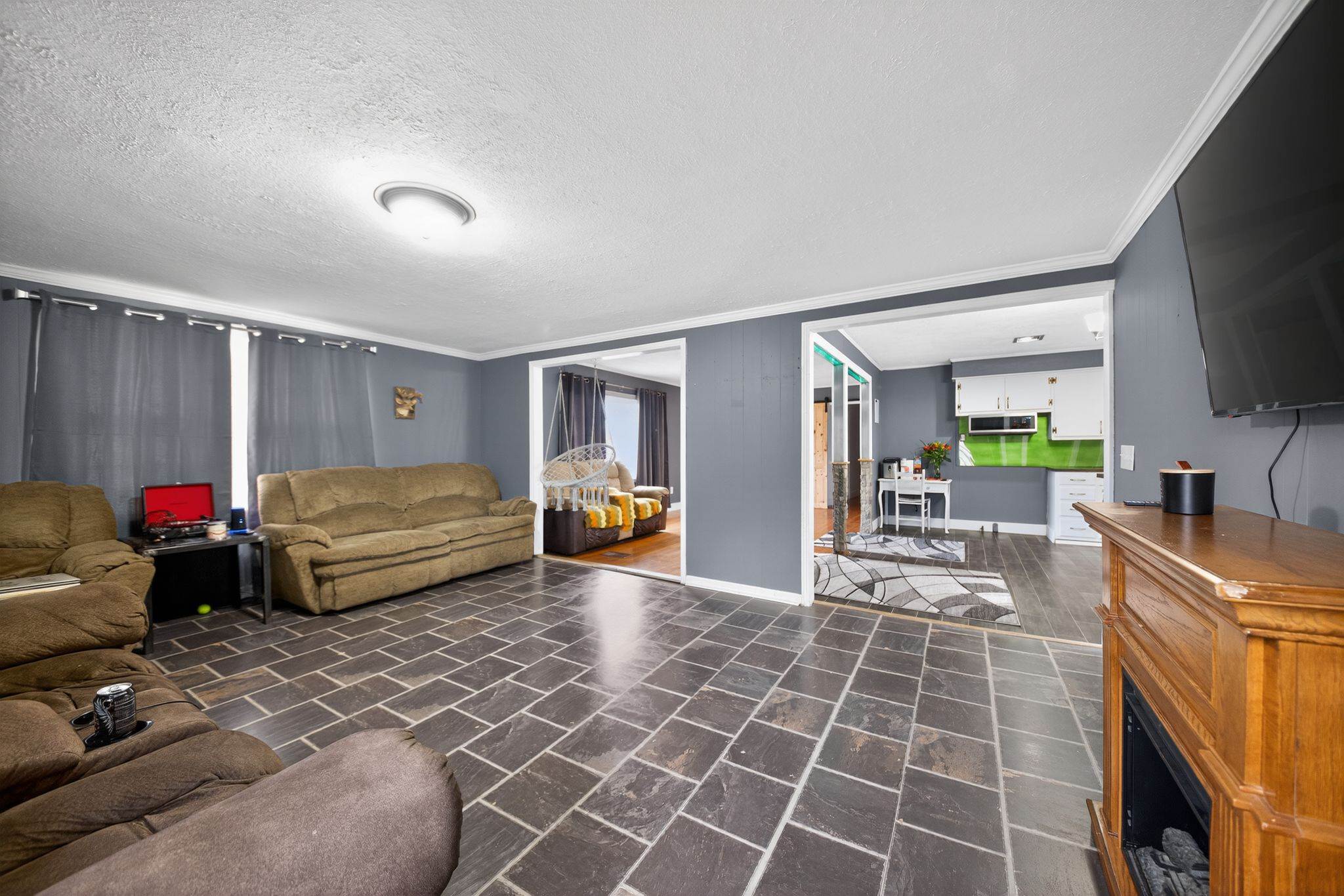 202 Pine Hill Dr, Waverly, TN 37185