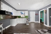 202 Pine Hill Dr, Waverly, TN 37185