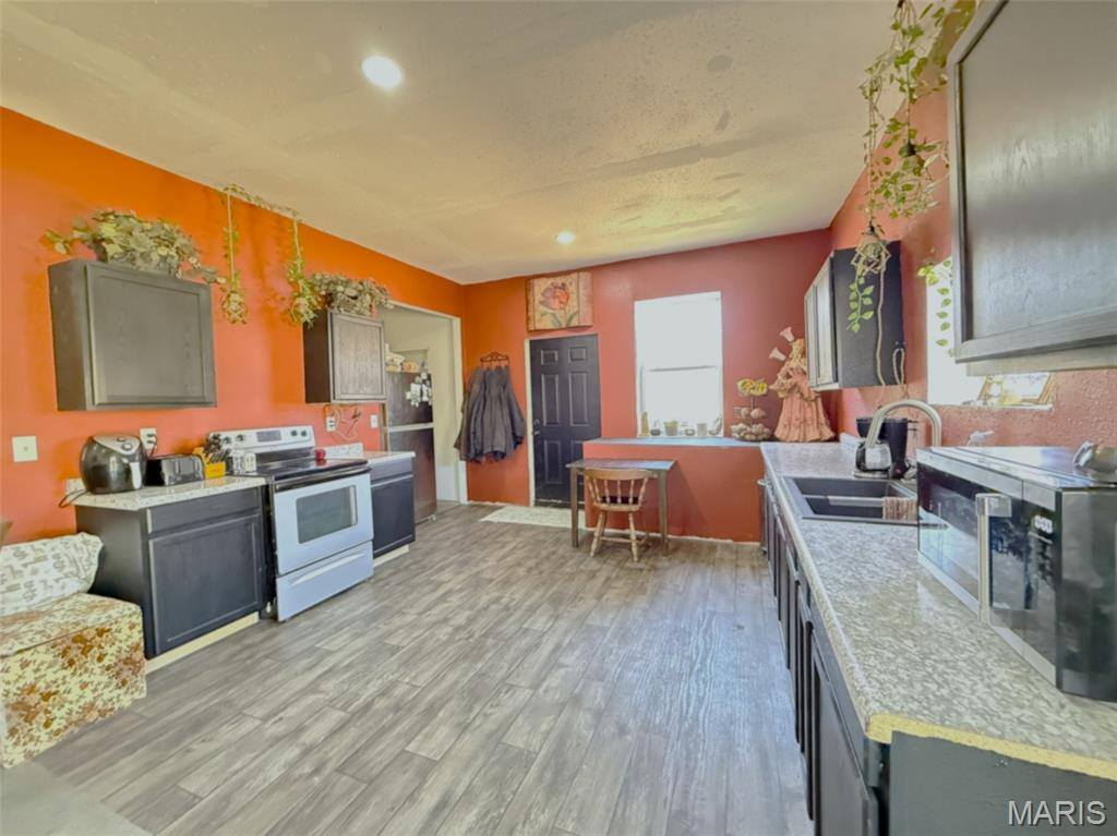 30651 Marigold, Lebanon, MO 65536