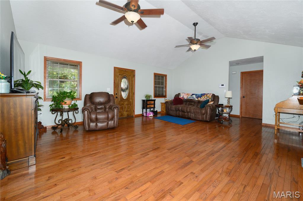 19257 Lambert Lane, Waynesville, MO 65583