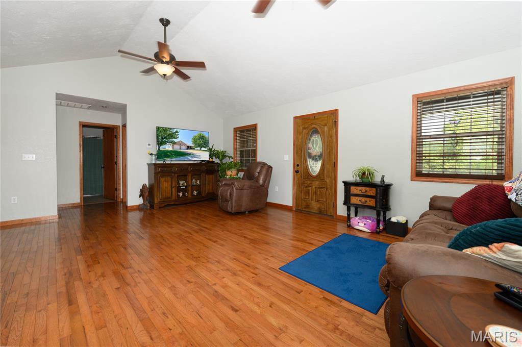 19257 Lambert Lane, Waynesville, MO 65583