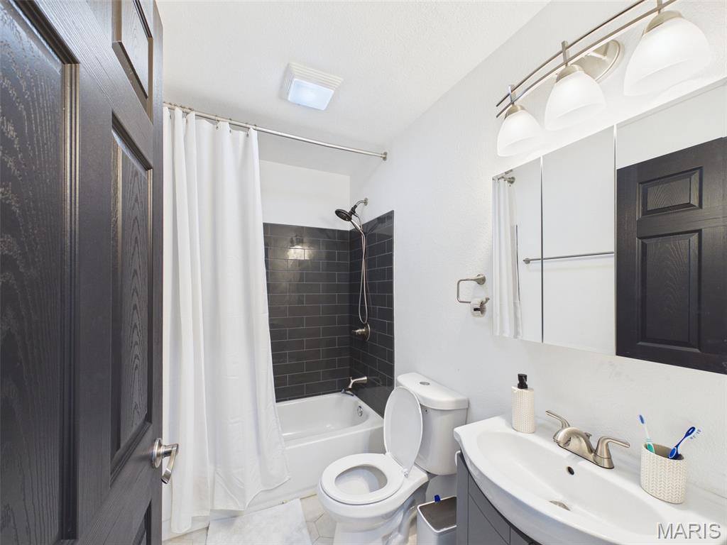 205 North Waller Street, Crocker, MO 65452