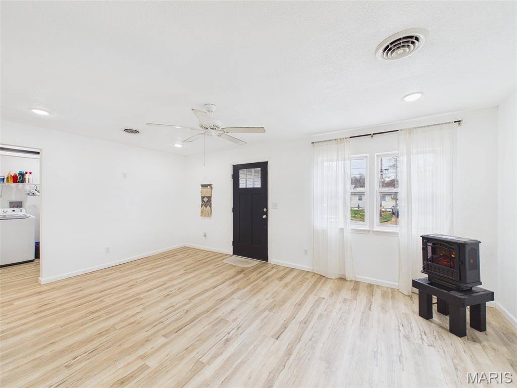 205 North Waller Street, Crocker, MO 65452