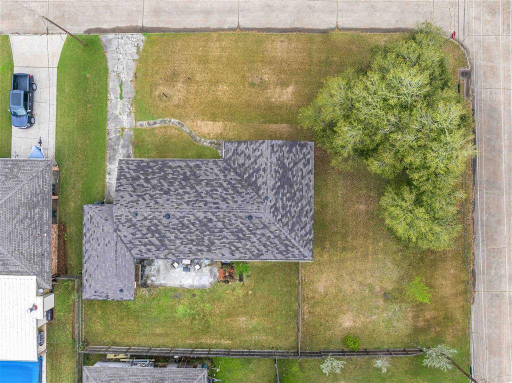 201 Crestwood St Street, Lake Charles, LA 70605