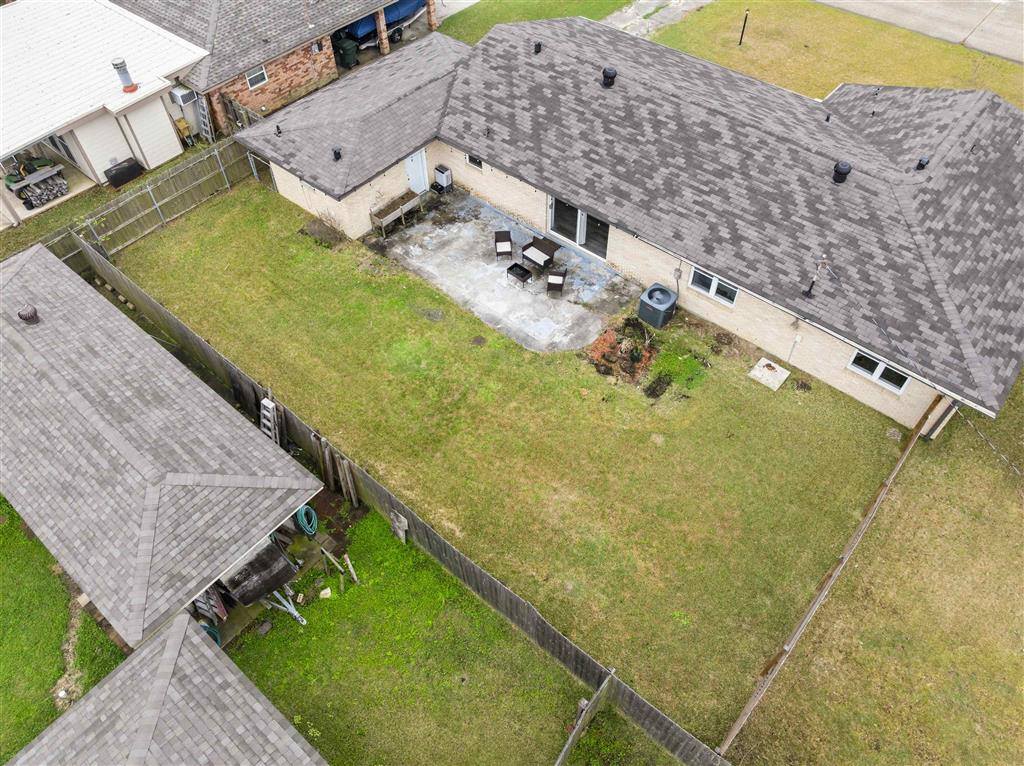 201 Crestwood St Street, Lake Charles, LA 70605