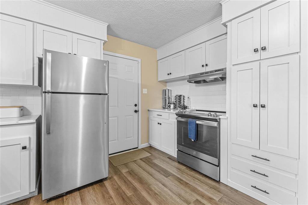 201 Crestwood St Street, Lake Charles, LA 70605