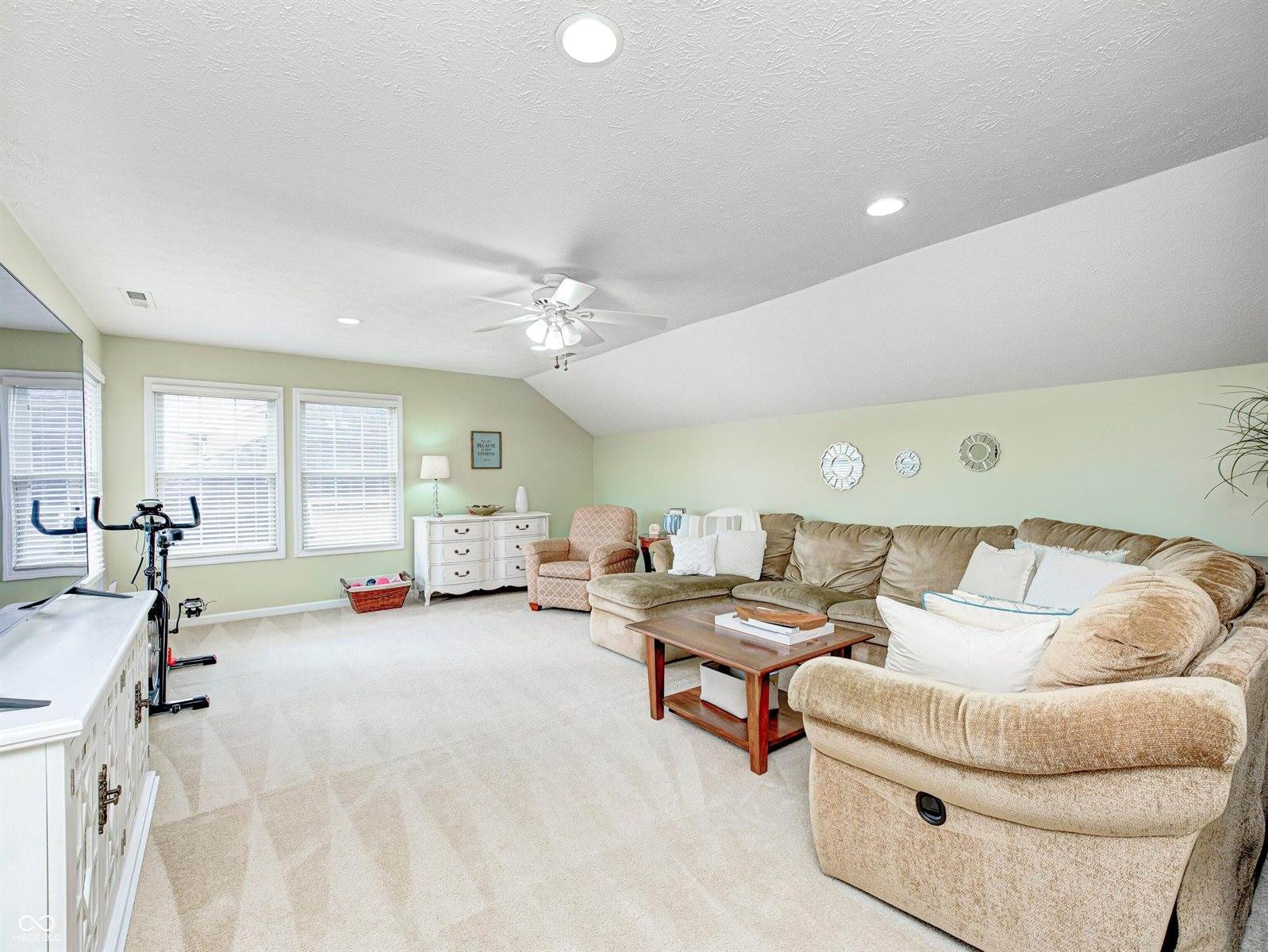 1347 Fir Lane, Avon, IN 46123