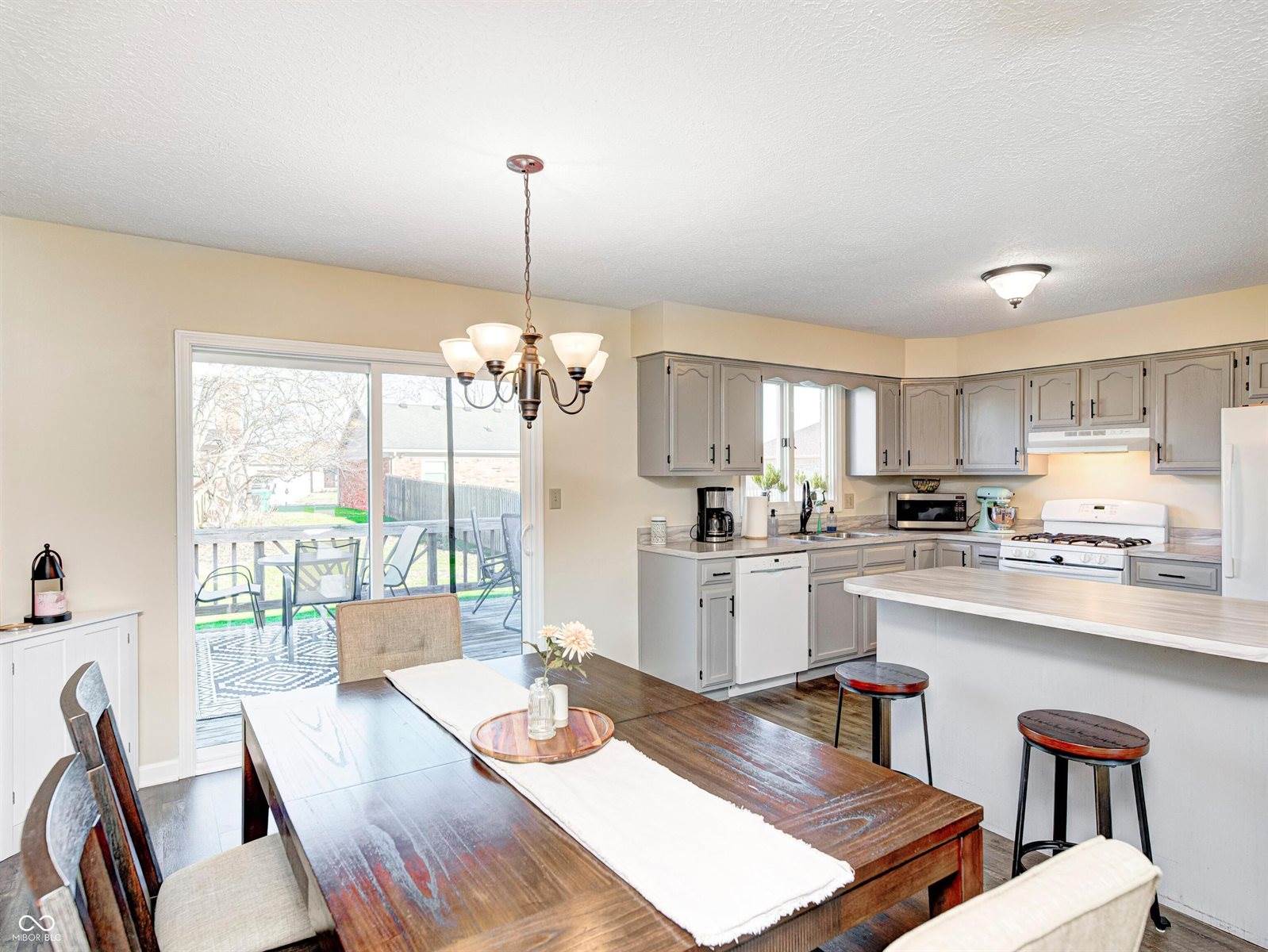 1018 Pamela Drive, Plainfield, IN 46168