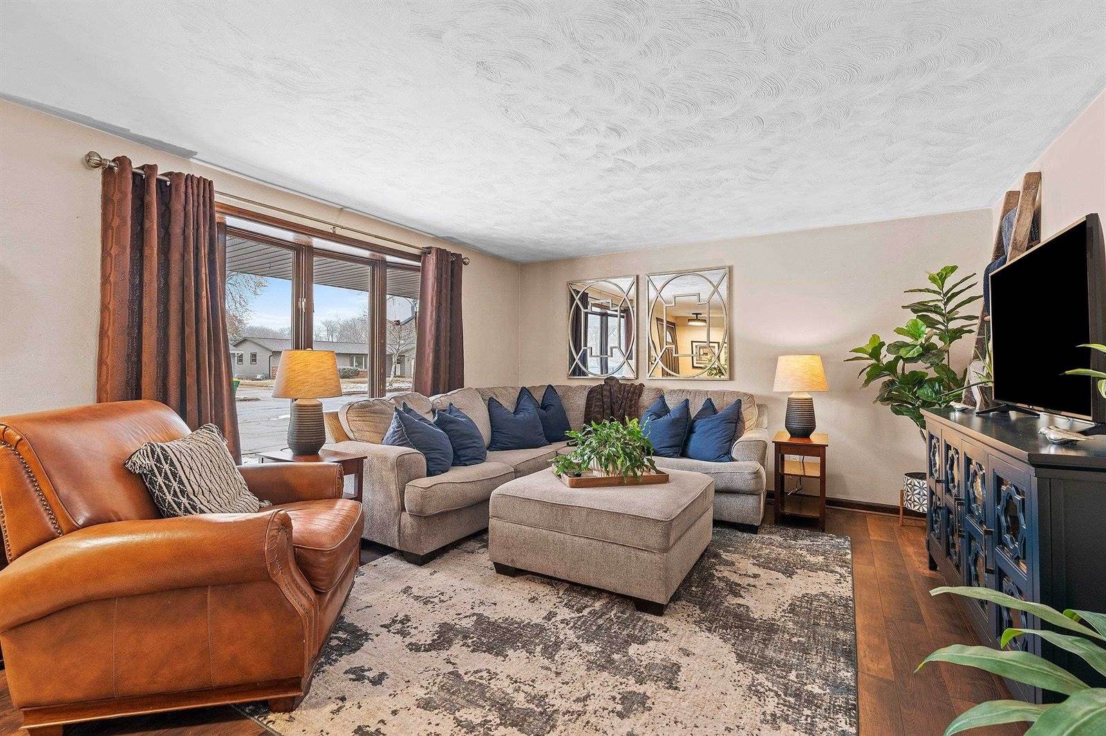 2578 Vicki Lane, Green Bay, WI 54311