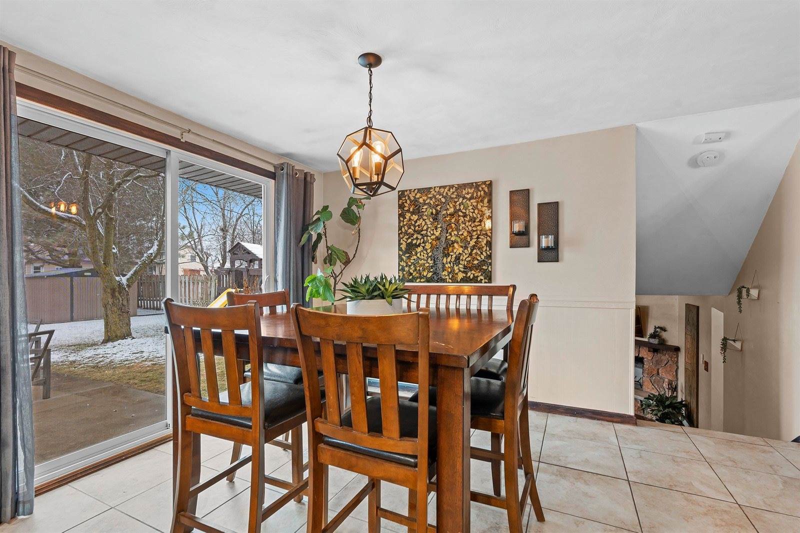 2578 Vicki Lane, Green Bay, WI 54311