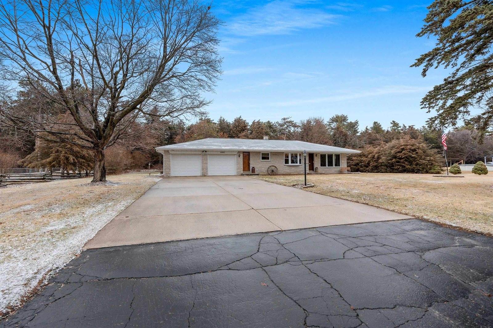 4451 Renier Road, Green Bay, WI 54311