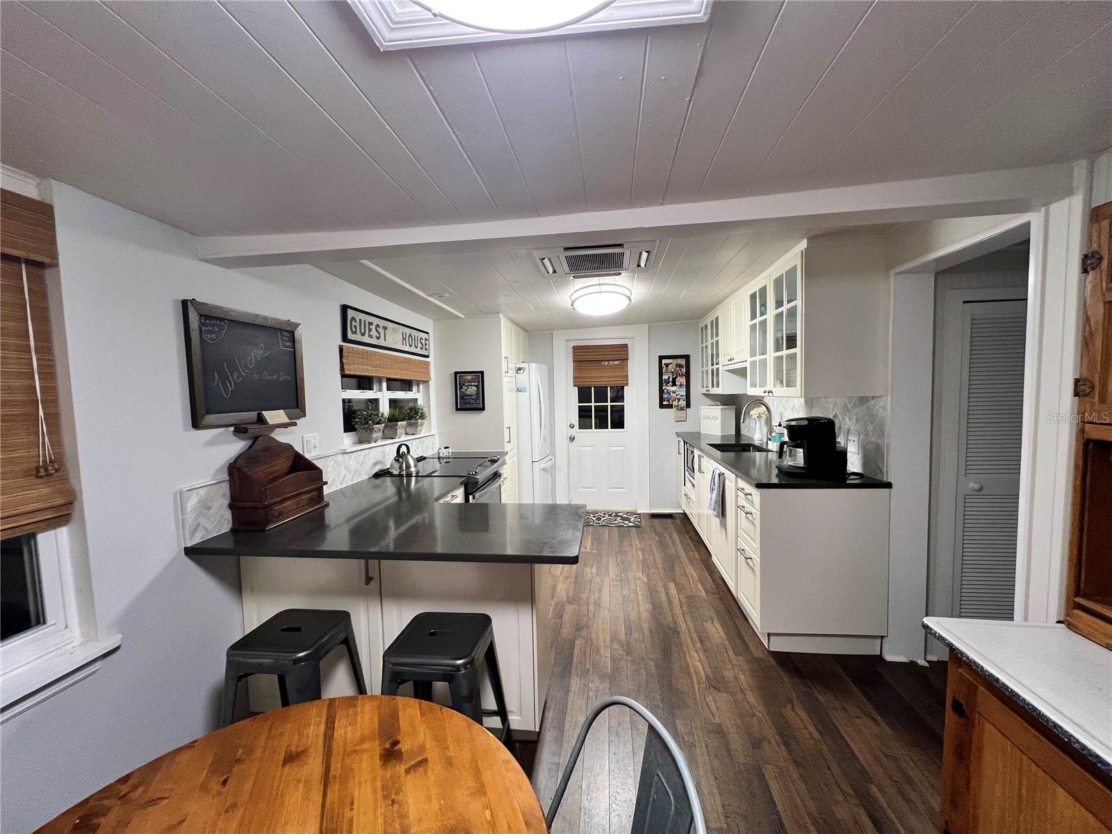 810 North Tremain Street, Mount Dora, FL 32757