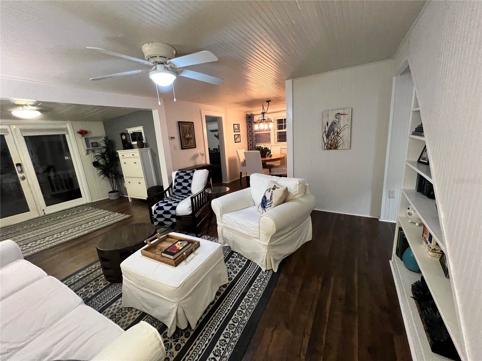 810 North Tremain Street, Mount Dora, FL 32757