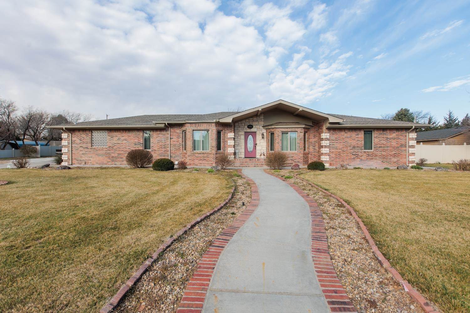 945 Emery Lane, Elkhart, KS 67950