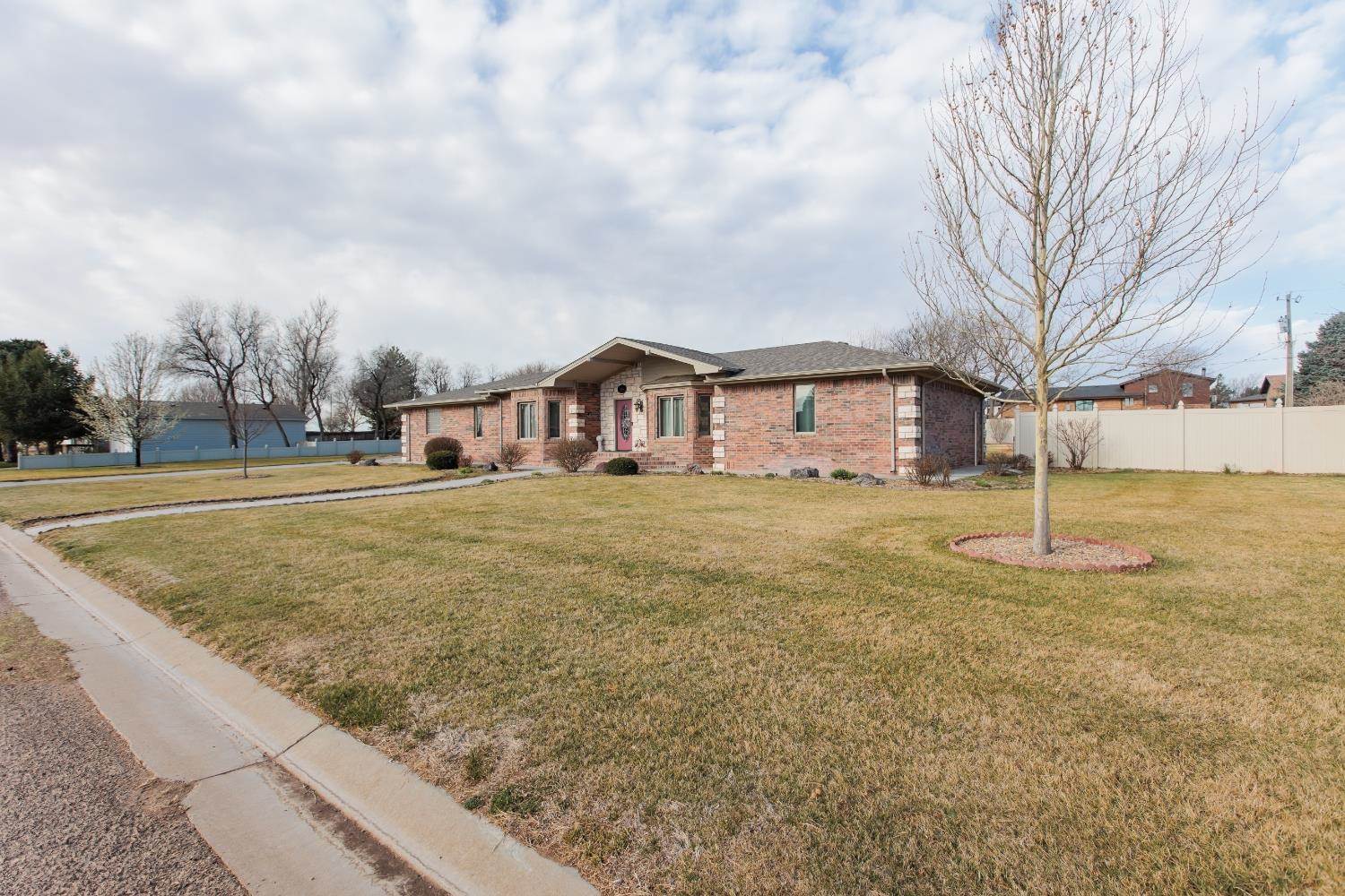 945 Emery Lane, Elkhart, KS 67950