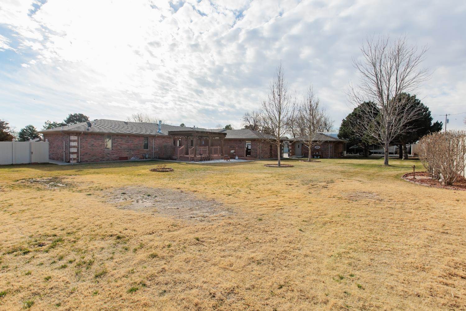 945 Emery Lane, Elkhart, KS 67950