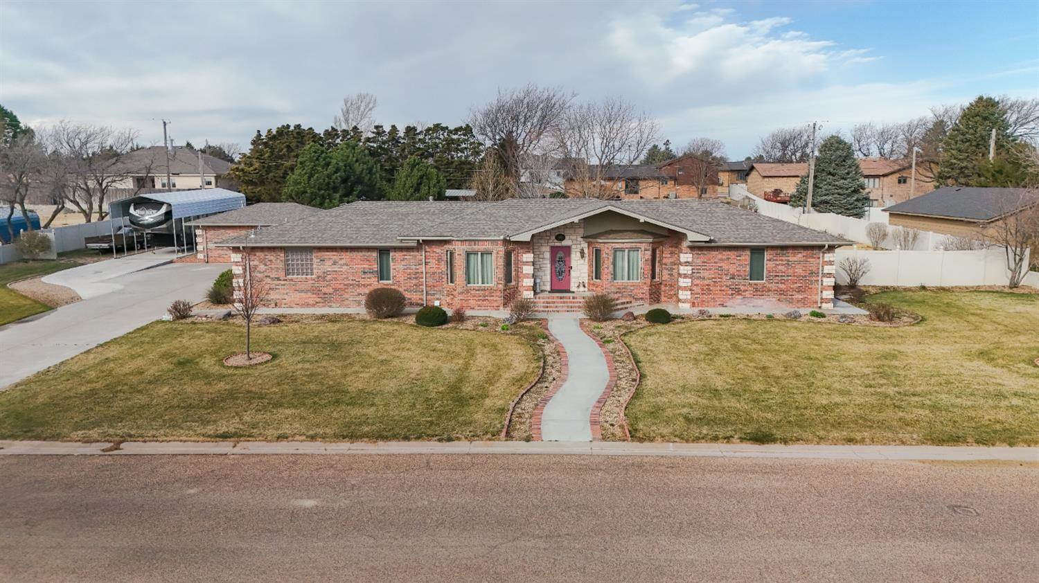 945 Emery Lane, Elkhart, KS 67950