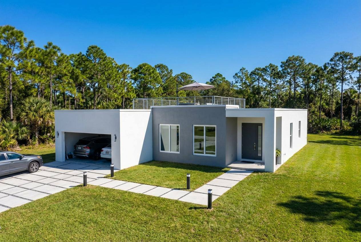 917 Sterling st E, Lehigh Acres, FL 33974