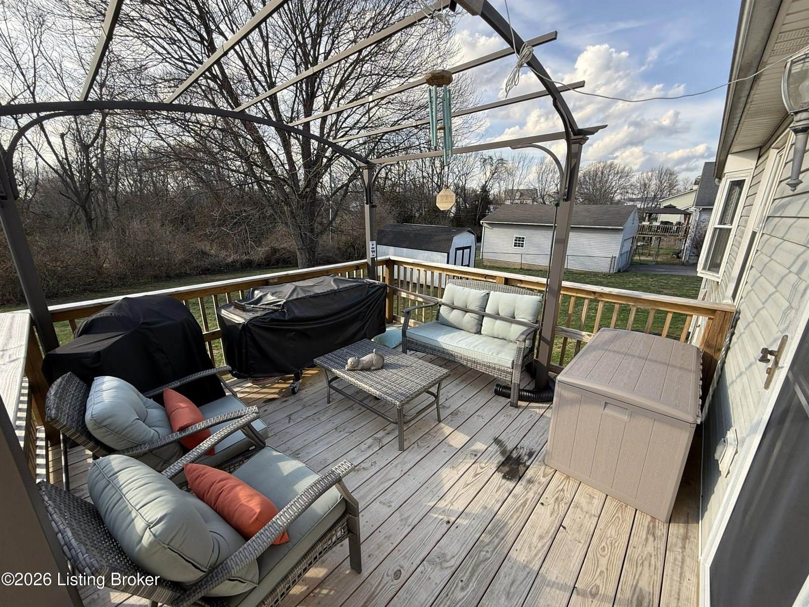 104 Thomas St, Frankfort, KY 40601