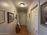 104 Thomas St, Frankfort, KY 40601