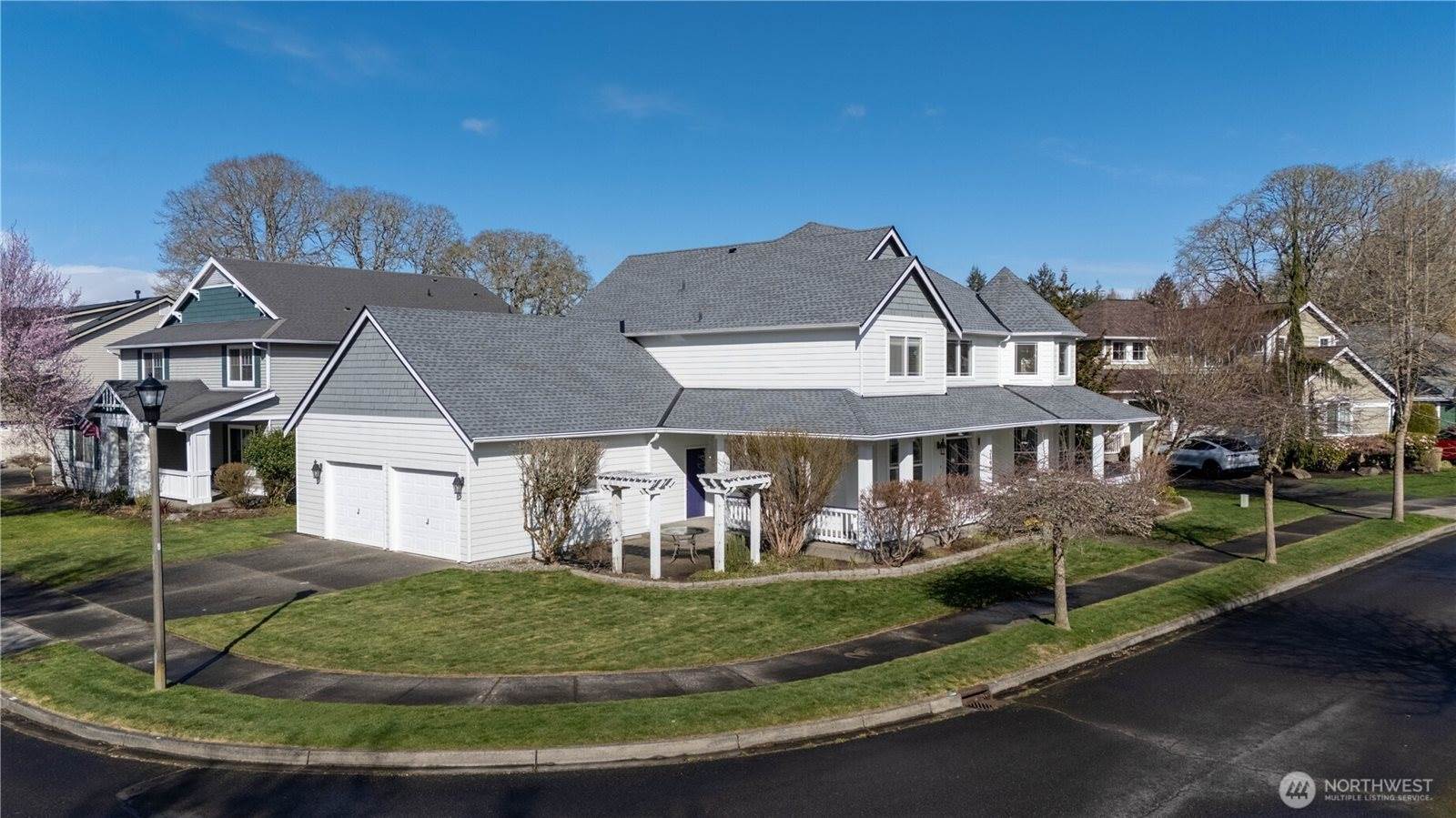 2194 Forrest Place, Dupont, WA 98327