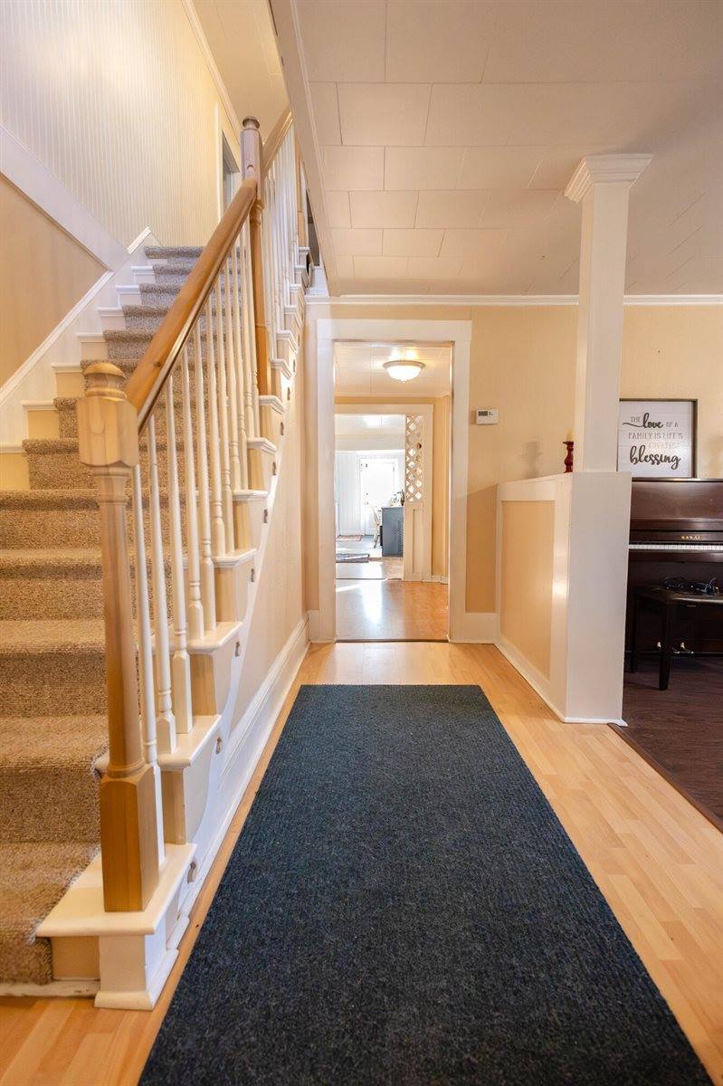 48 Main Road, Charleston, ME 04422