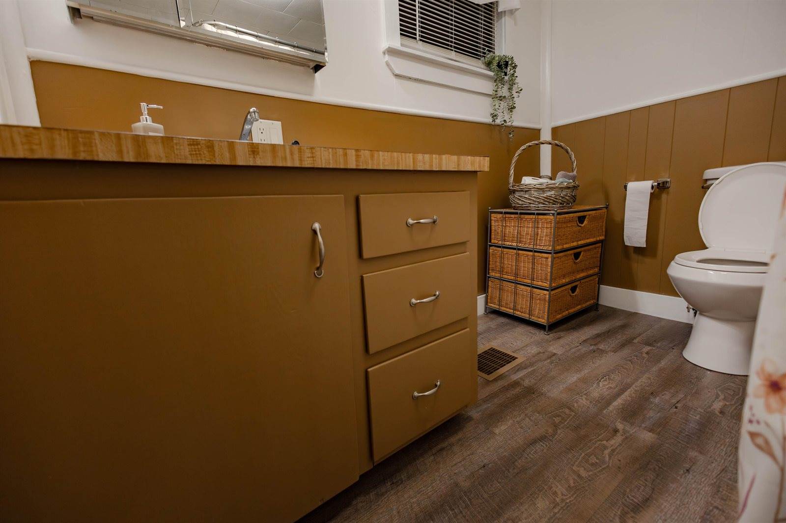 48 Main Road, Charleston, ME 04422