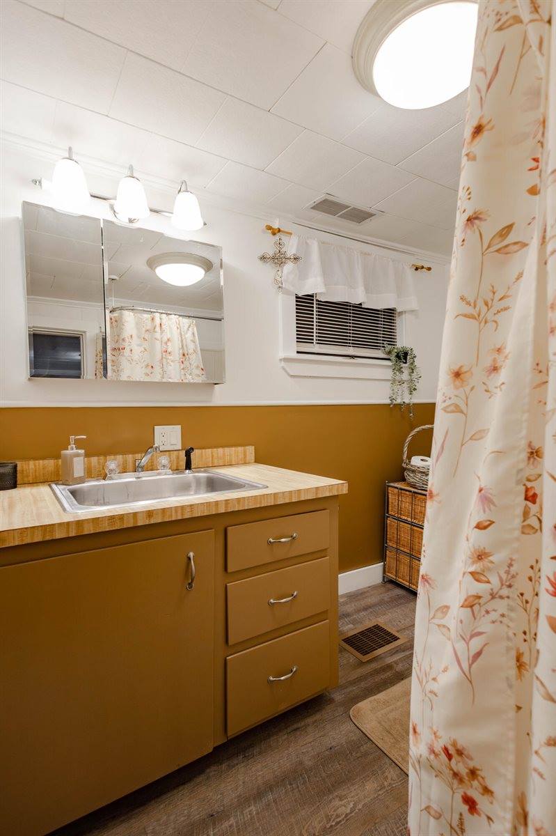 48 Main Road, Charleston, ME 04422