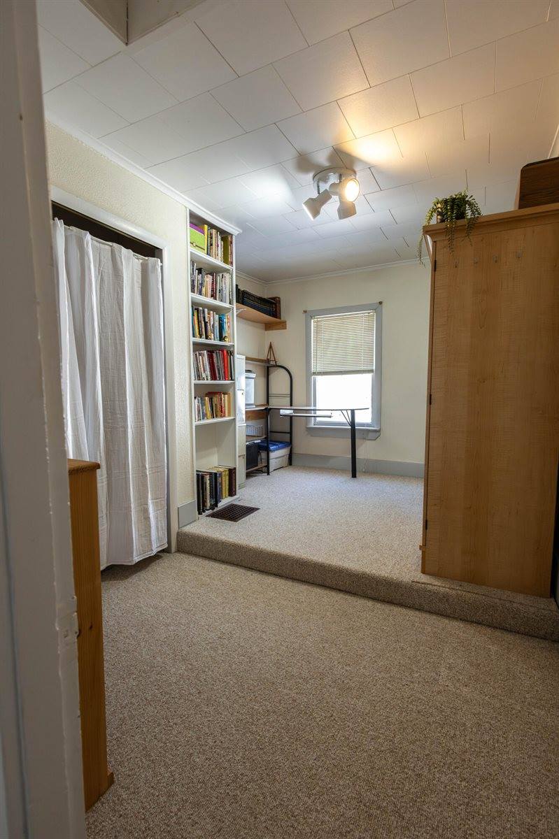 48 Main Road, Charleston, ME 04422