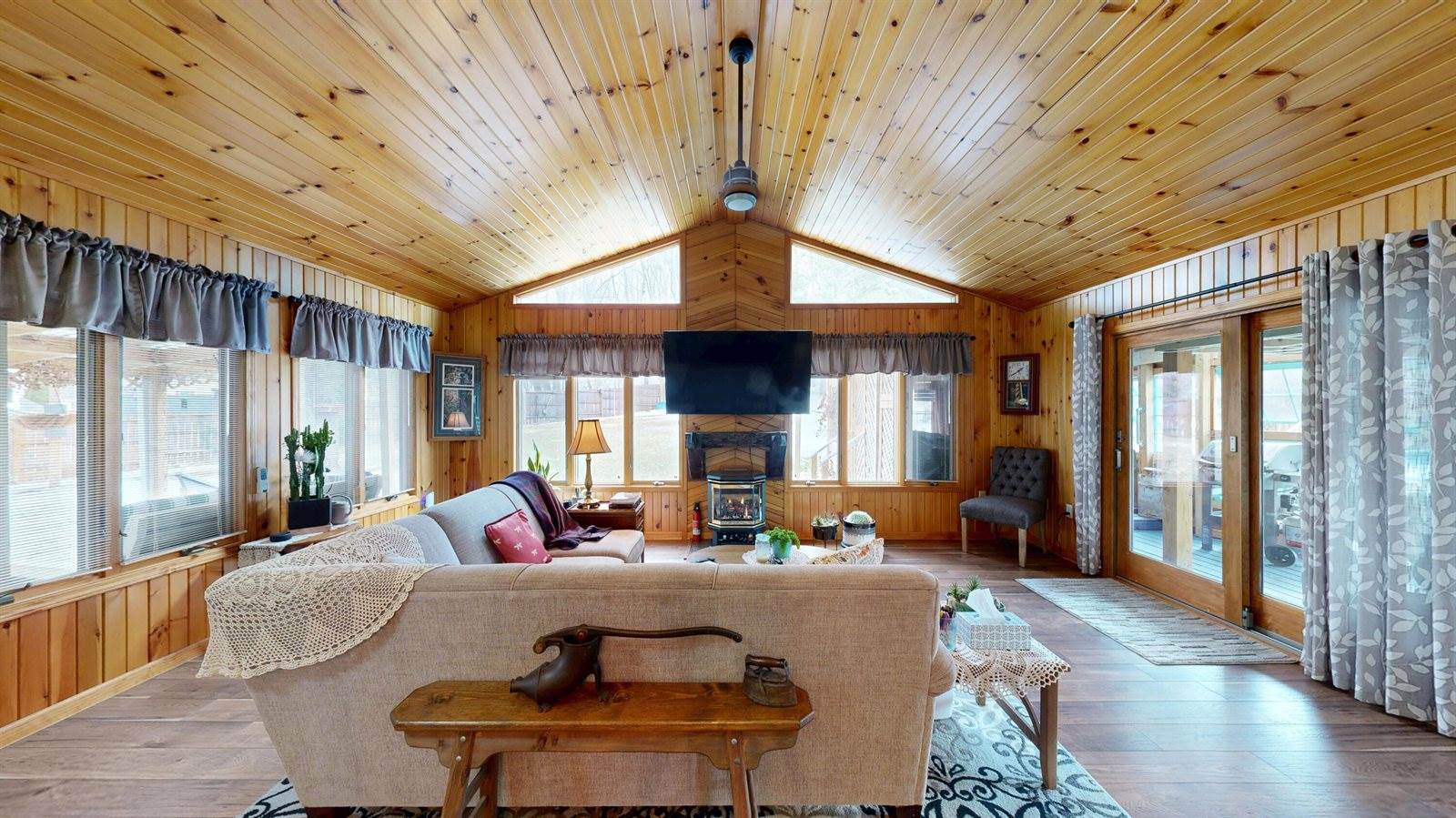 1719 South Highland Dr, Sparta, WI 54656