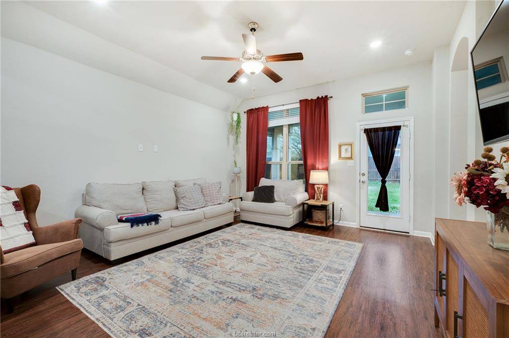 2126 Markley Drive, Bryan, TX 77807